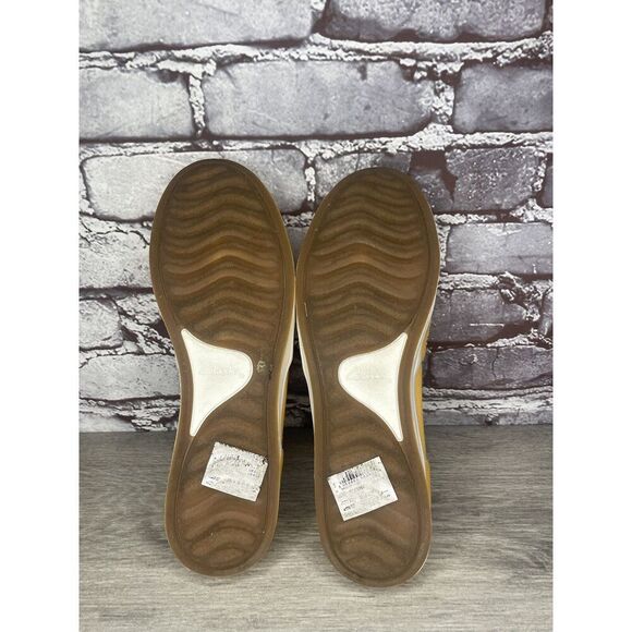 Clarks Cloud Steppers 27975 Yellow Canvas Breeze Shoes Women Sz 8.5M US/38.5EU - Picture 16 of 16